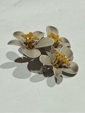 Vintage Flower Power Brooch from the Sixties